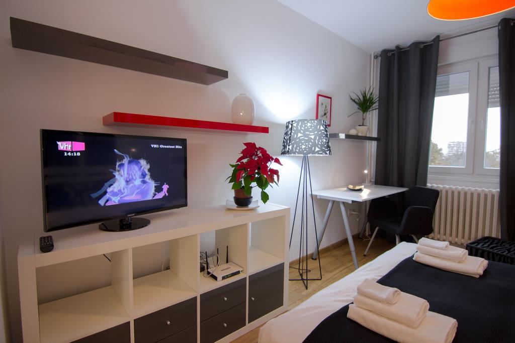 Apartment Madera Belgrado Buitenkant foto